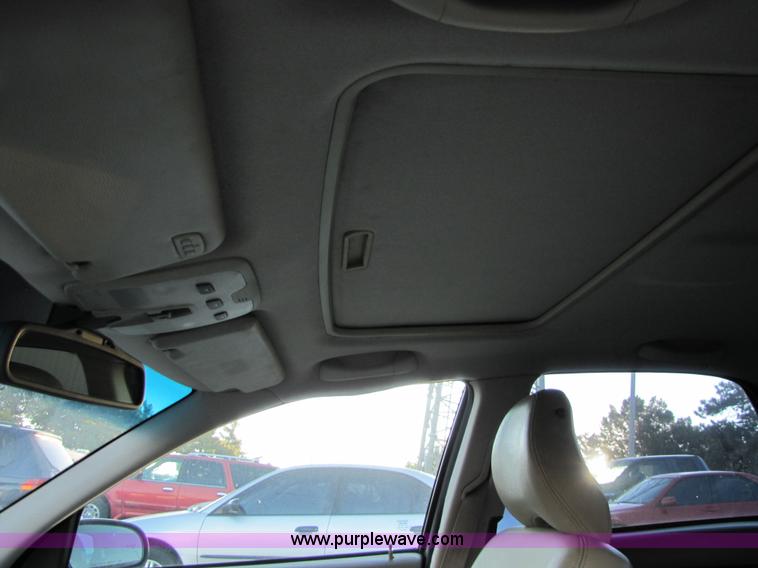 image for item 5260 2001 Volvo S80