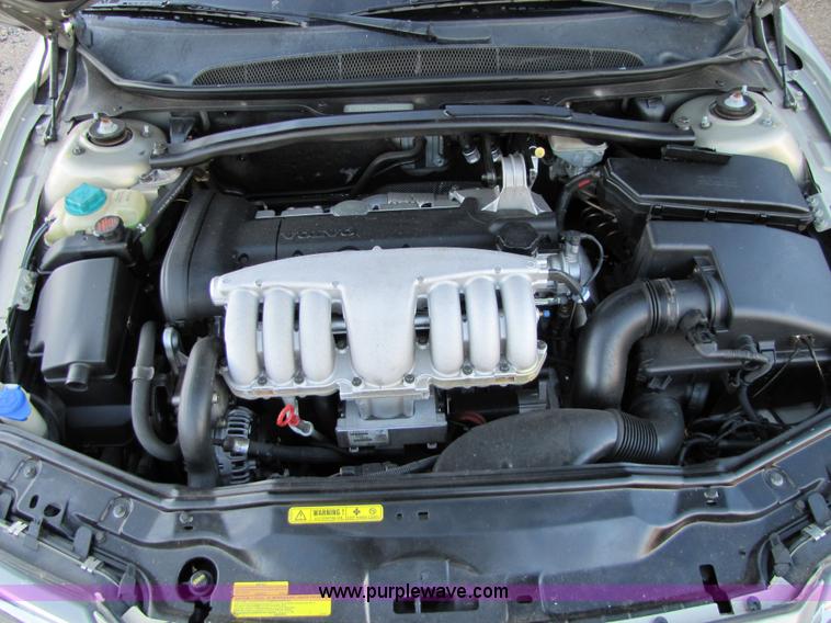 image for item 5260 2001 Volvo S80