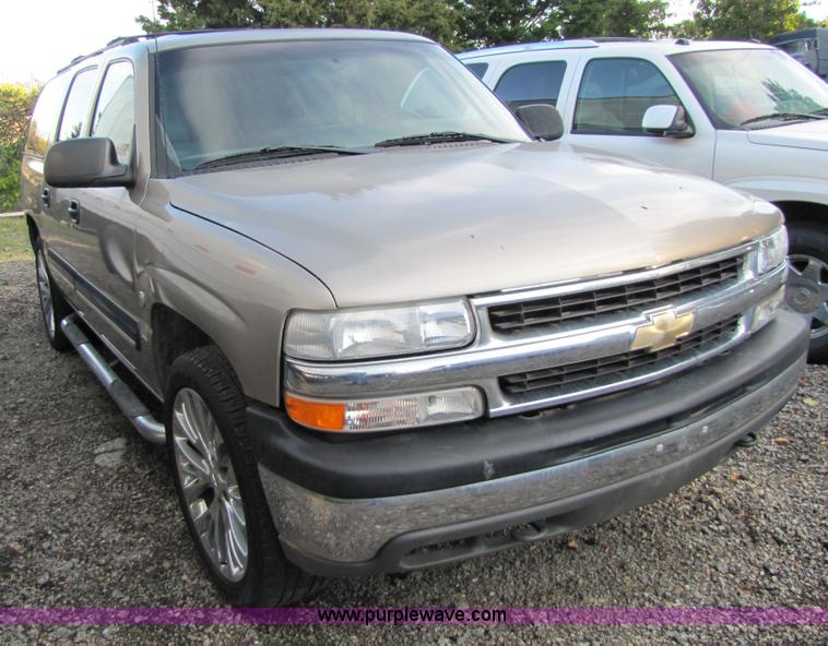 image for item 5265 2001 Chevrolet K1500 Suburban