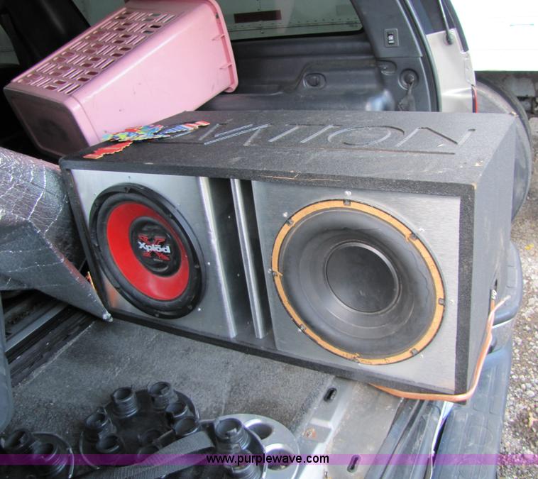 image for item 5265 2001 Chevrolet K1500 Suburban