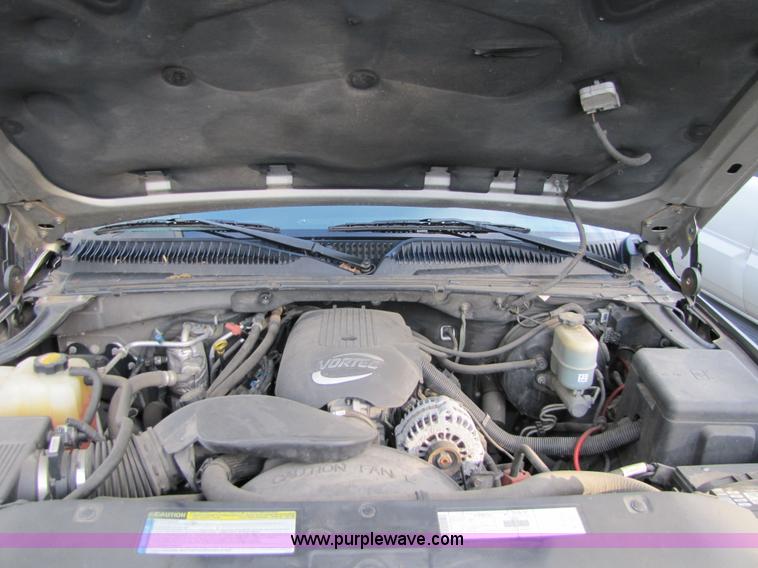 image for item 5265 2001 Chevrolet K1500 Suburban