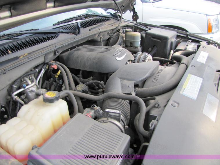 image for item 5265 2001 Chevrolet K1500 Suburban