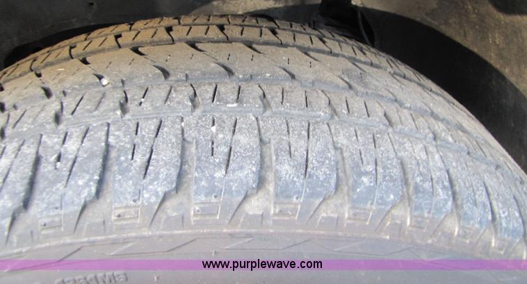 image for item 5265 2001 Chevrolet K1500 Suburban