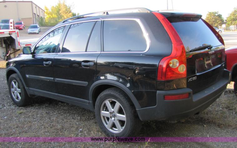image for item 5268 2005 Volvo XTC90 Non-repairable certificate, parts only