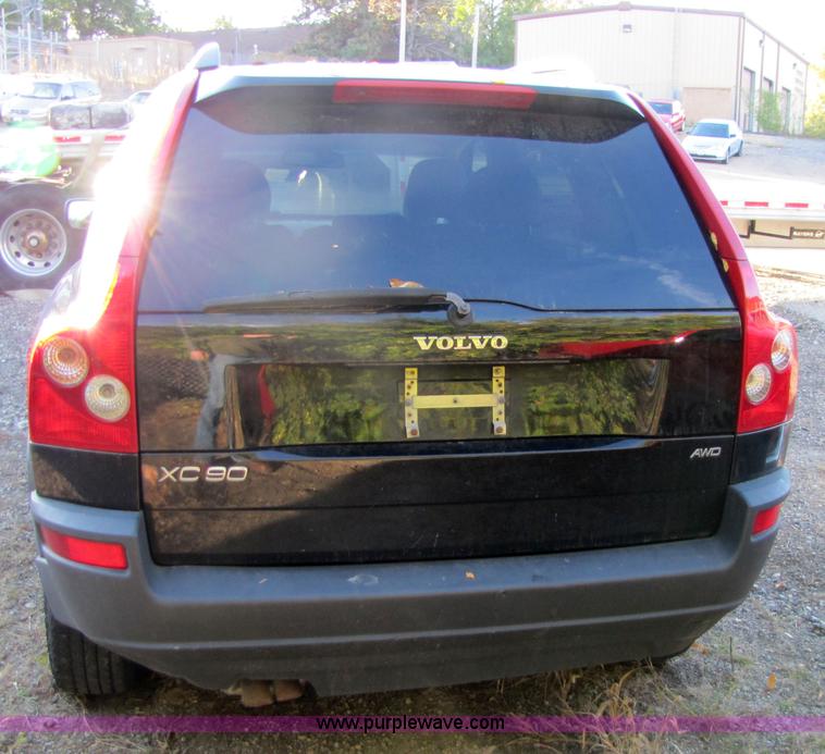 image for item 5268 2005 Volvo XTC90 Non-repairable certificate, parts only