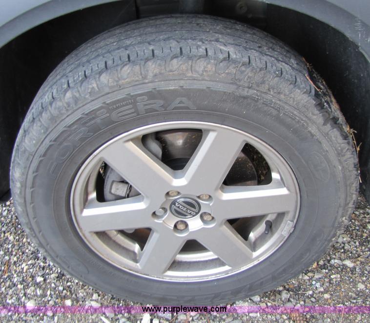 image for item 5268 2005 Volvo XTC90 Non-repairable certificate, parts only