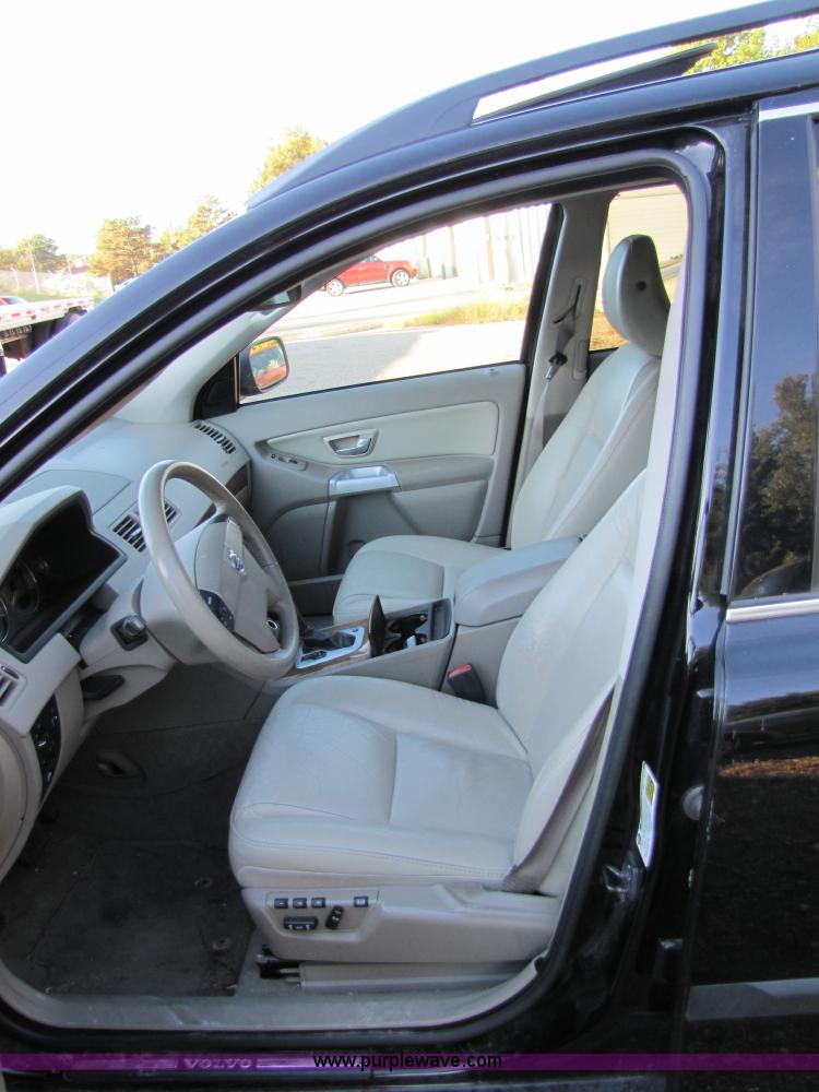 image for item 5268 2005 Volvo XTC90 Non-repairable certificate, parts only