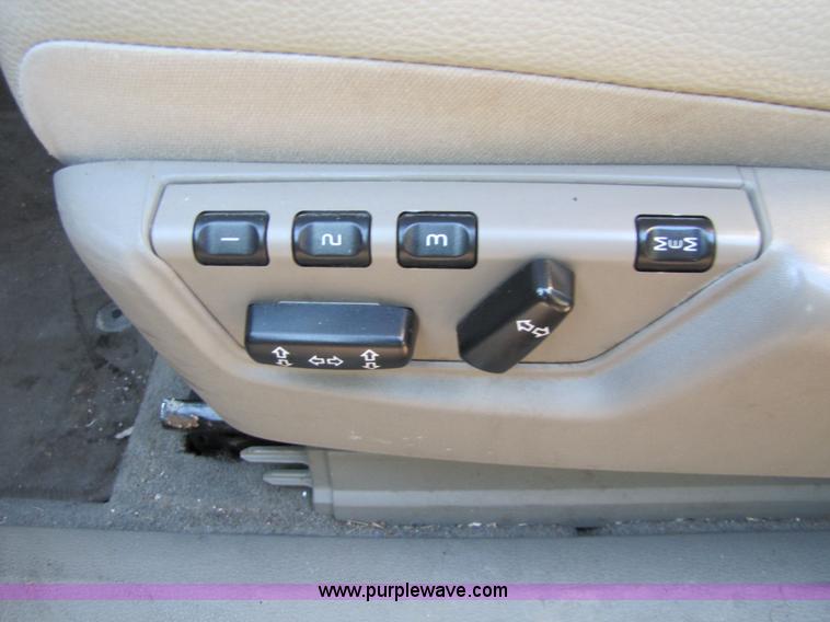 image for item 5268 2005 Volvo XTC90 Non-repairable certificate, parts only