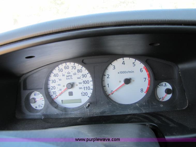 image for item 5273 1999 Nissan Pathfinder