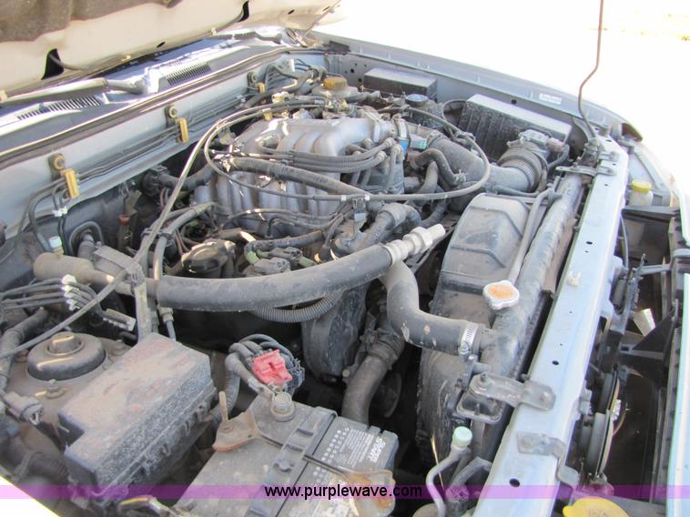 image for item 5273 1999 Nissan Pathfinder