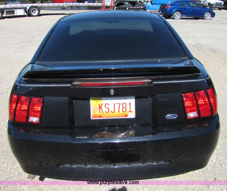 image for item 5274 2000 Ford Mustang Non-repairable certificate, parts only