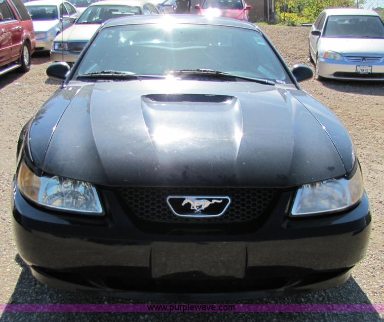 image for item 5274 2000 Ford Mustang Non-repairable certificate, parts only