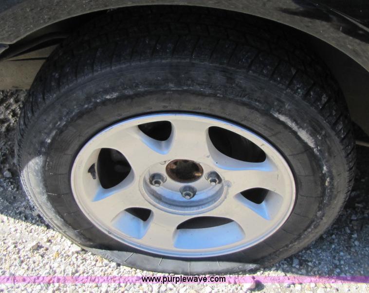 image for item 5274 2000 Ford Mustang Non-repairable certificate, parts only