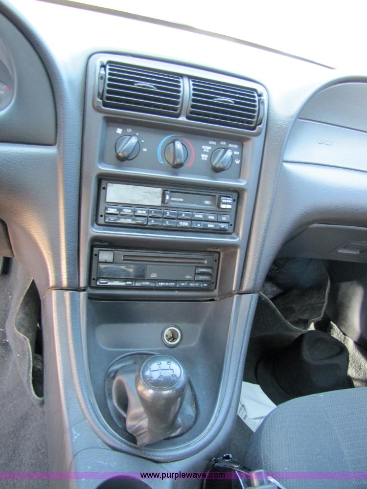 image for item 5274 2000 Ford Mustang Non-repairable certificate, parts only