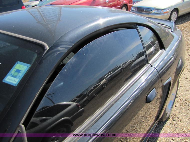 image for item 5274 2000 Ford Mustang Non-repairable certificate, parts only