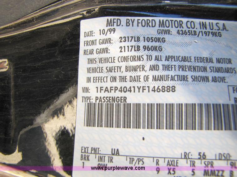 image for item 5274 2000 Ford Mustang Non-repairable certificate, parts only