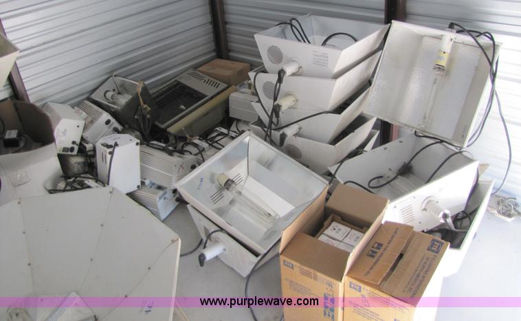 image for item 5281 Large assortment of grow lights and ballast