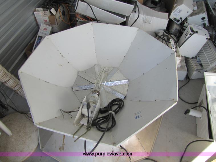 image for item 5281 Large assortment of grow lights and ballast