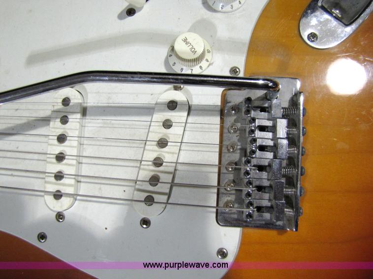 image for item 5333 Harmony electric guitar with case