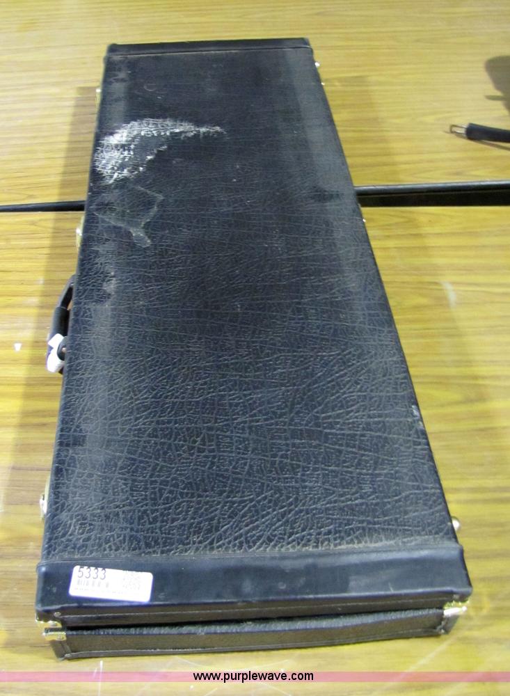 image for item 5333 Harmony electric guitar with case