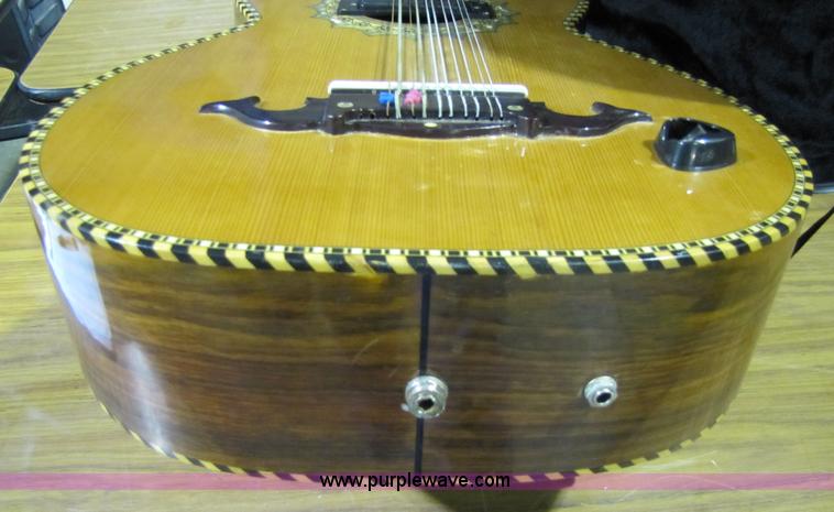 image for item 5334 Lonestar Presido acoustic guitar with case