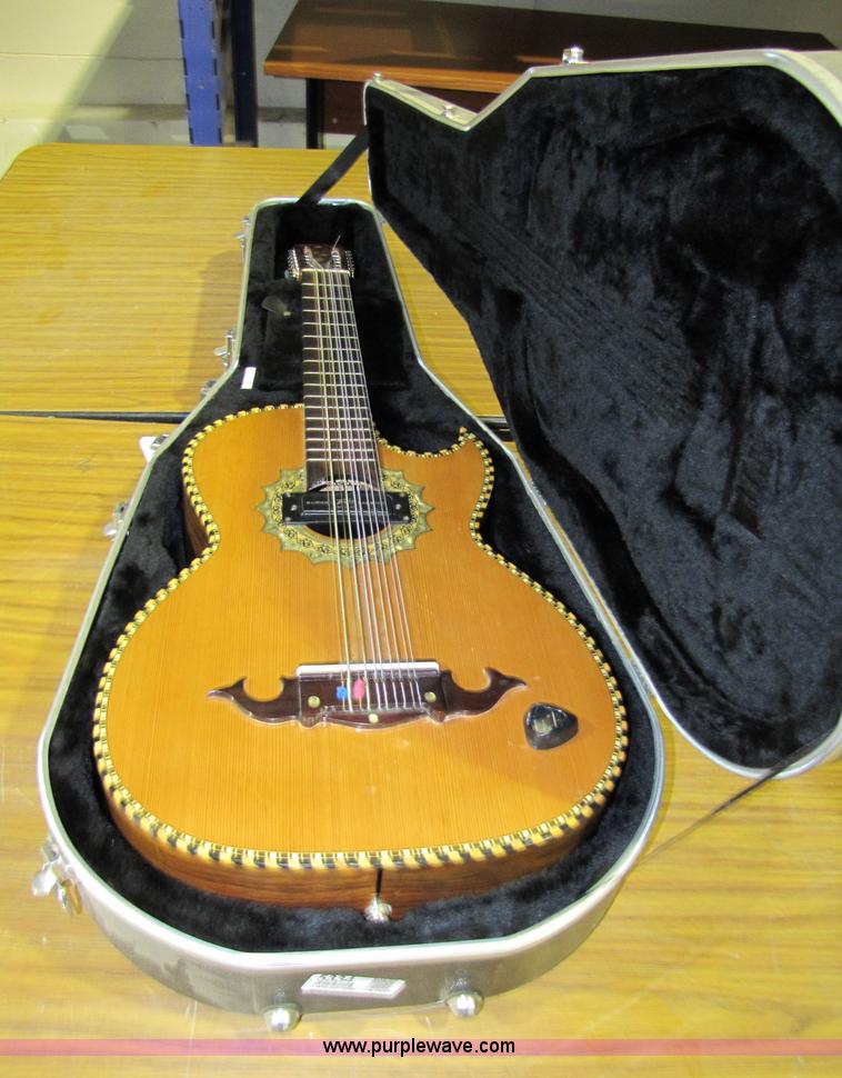 image for item 5334 Lonestar Presido acoustic guitar with case