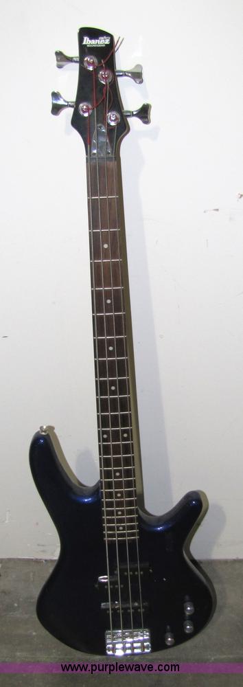 image for item 5335 Ibanez GSR200 bass guitar with case