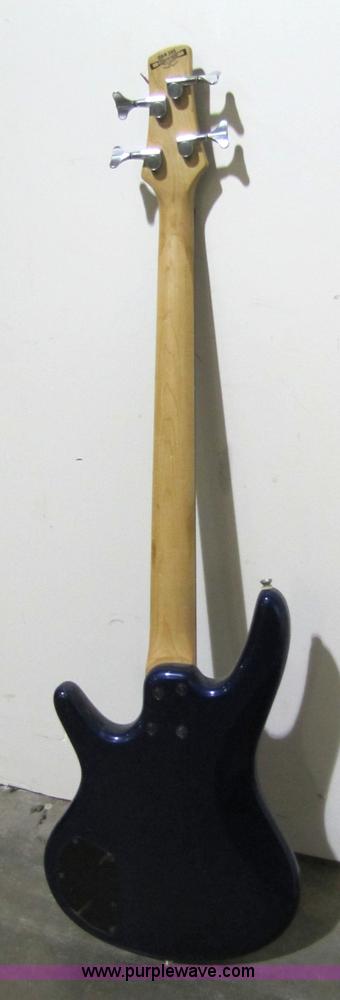 image for item 5335 Ibanez GSR200 bass guitar with case