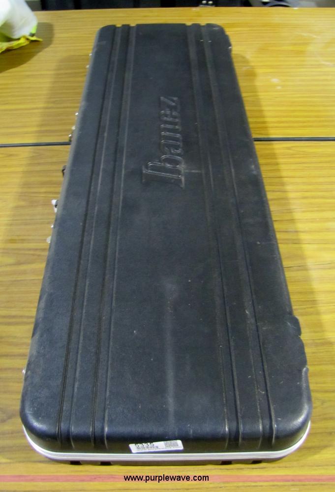 image for item 5335 Ibanez GSR200 bass guitar with case