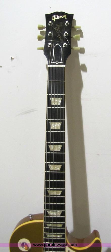 image for item 5336 Gibson Les Paul model electric guitar with case