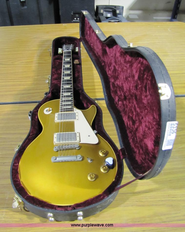 image for item 5336 Gibson Les Paul model electric guitar with case