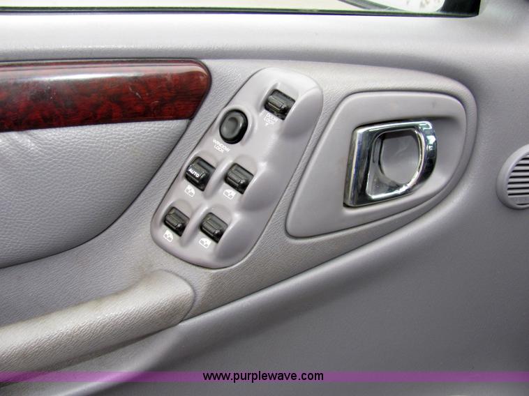 image for item 5339 2000 Dodge Durango SLT