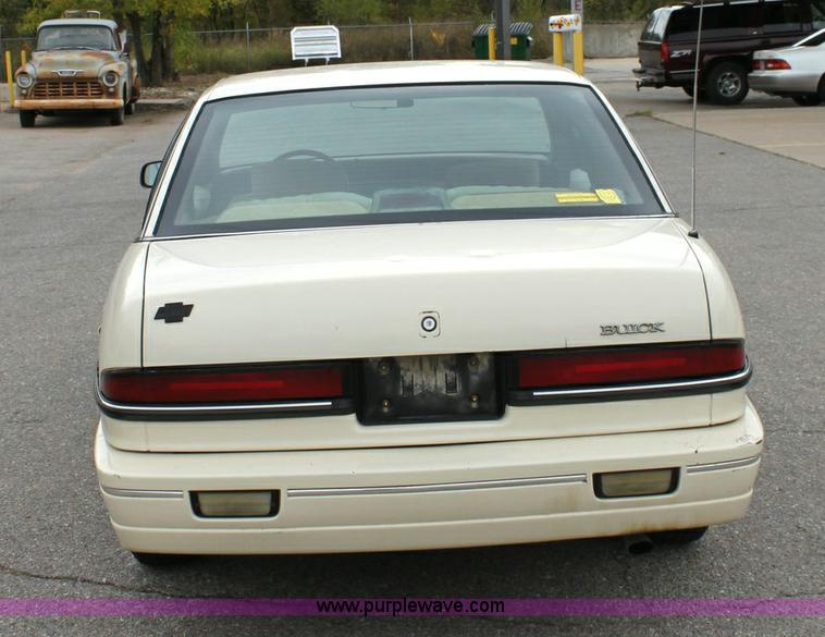 image for item 6229 1991 Buick Regal Custom