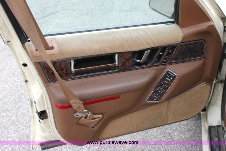 image for item 6229 1991 Buick Regal Custom