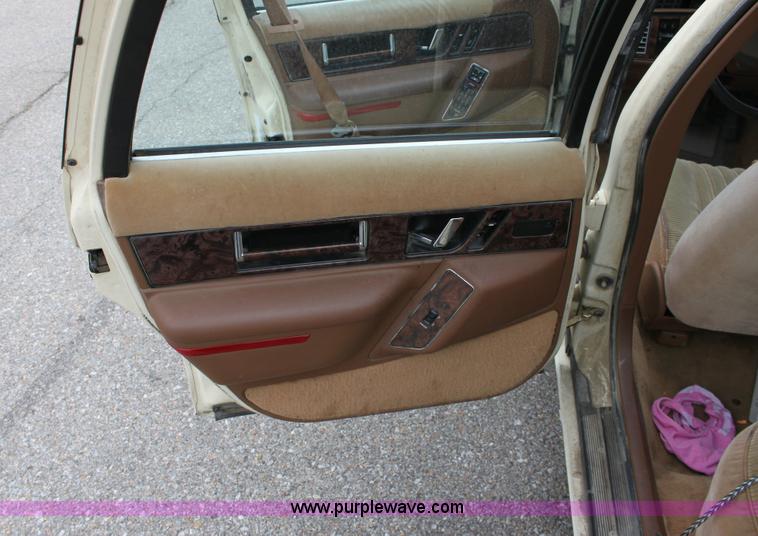 image for item 6229 1991 Buick Regal Custom