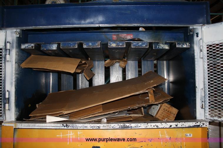 image for item 4673 J cardboard baler
