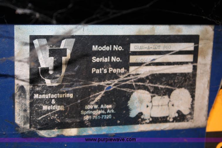 image for item 4673 J cardboard baler