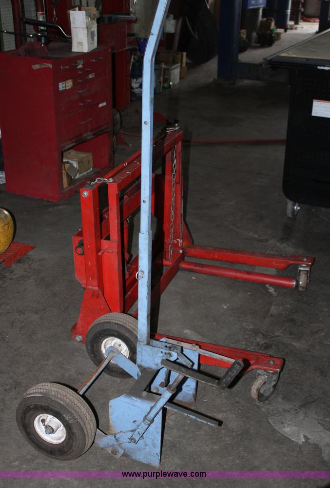 image for item 4837 2002 Coats 4300 tire changer