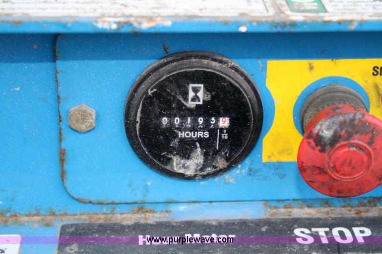 image for item 4984 2002 Genie AS-1930 scissor lift