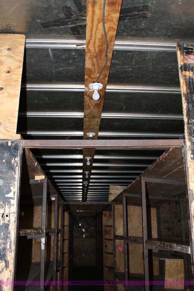 image for item 5022 1995 Trailmobile G1JA-1UAL 48' van trailer with internal shelving and lighting