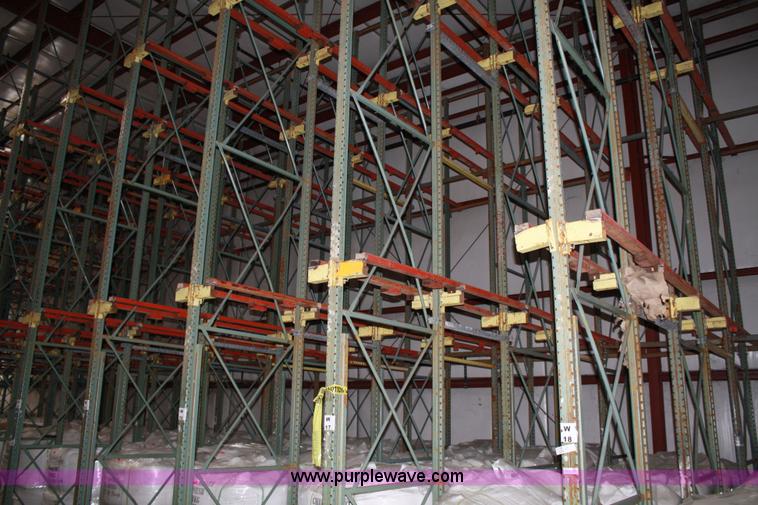 image for item 5031 Drive-in pallet racking system