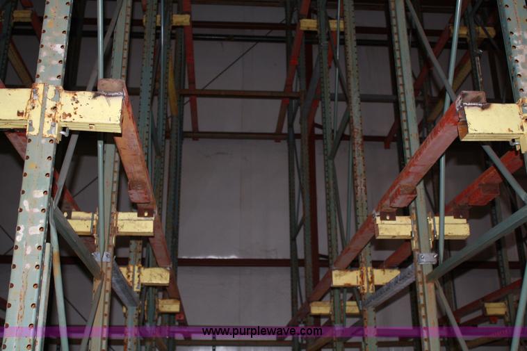 image for item 5031 Drive-in pallet racking system