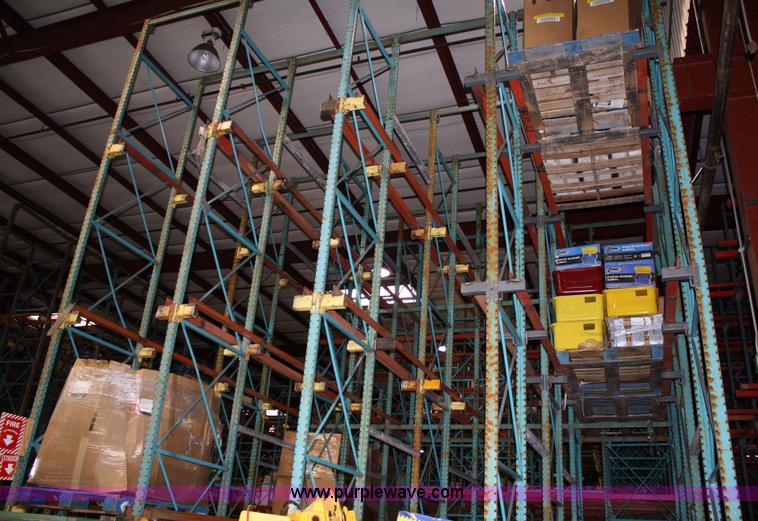 image for item 5039 Drive-in pallet racking system