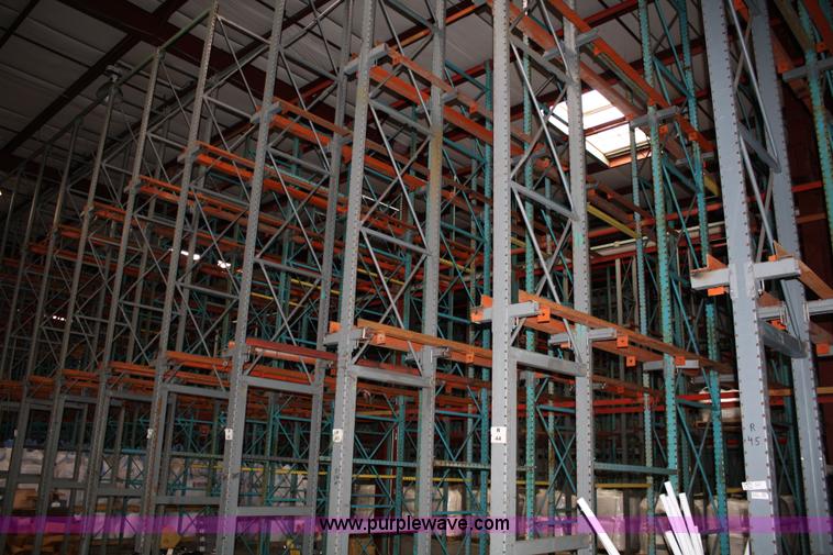 image for item 5051 Drive-in pallet racking system