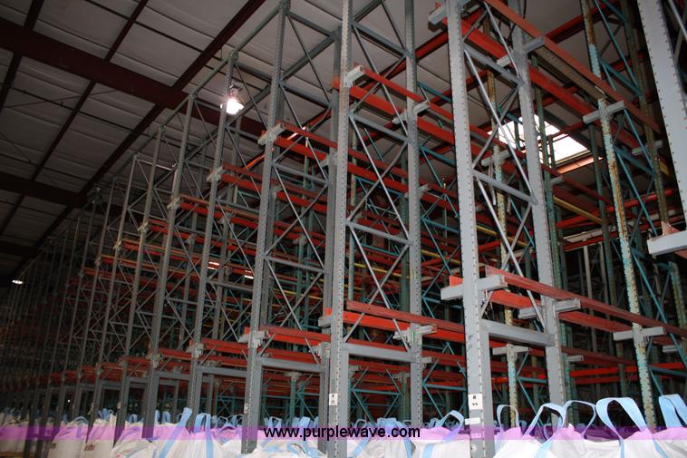 image for item 5053 Drive-in pallet racking system