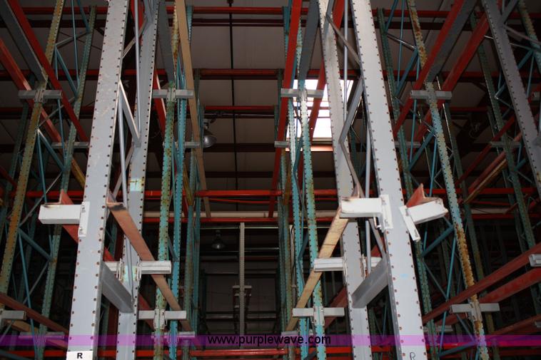image for item 5053 Drive-in pallet racking system