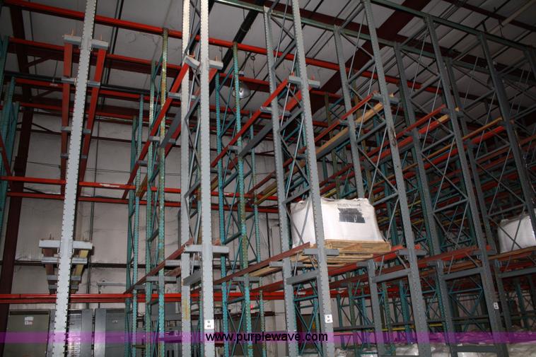 image for item 5057 Drive-in pallet racking system