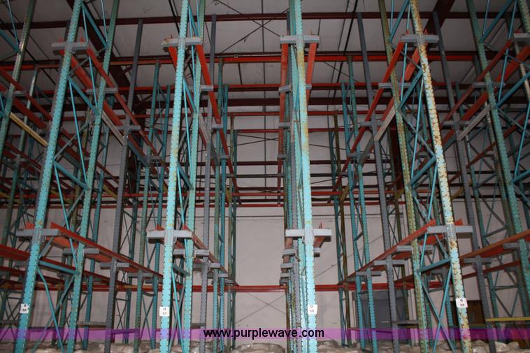 image for item 5059 Drive-in pallet racking system