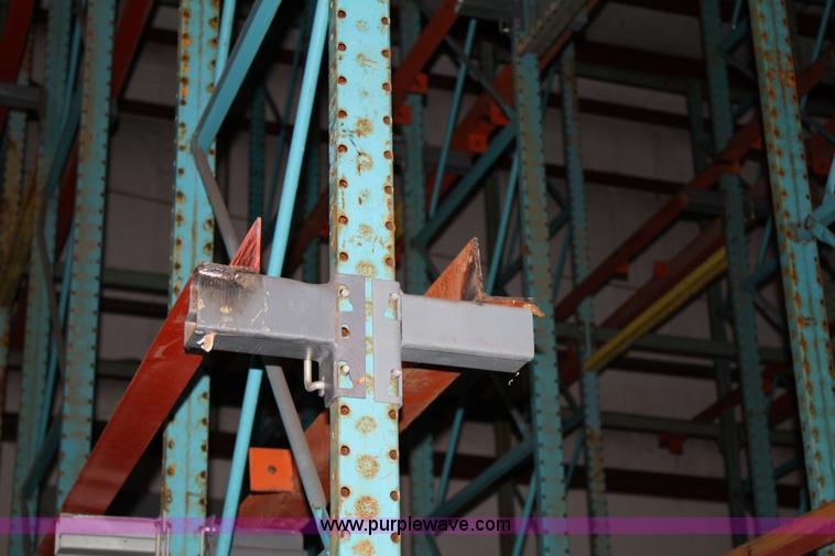 image for item 5060 Drive-in pallet racking system