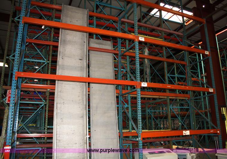 image for item 5061 Pallet racking